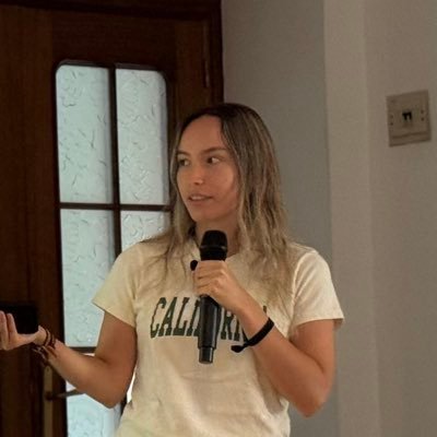 Vix Clotet speaking at tech conference